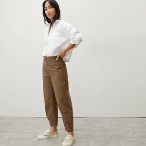 NWT Everlane Fatigue Barrel Pant size 0 color walnut